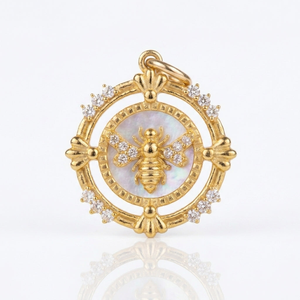 Diamond Small Bee & Mother of Pearl Disc/ Diamond- Gold