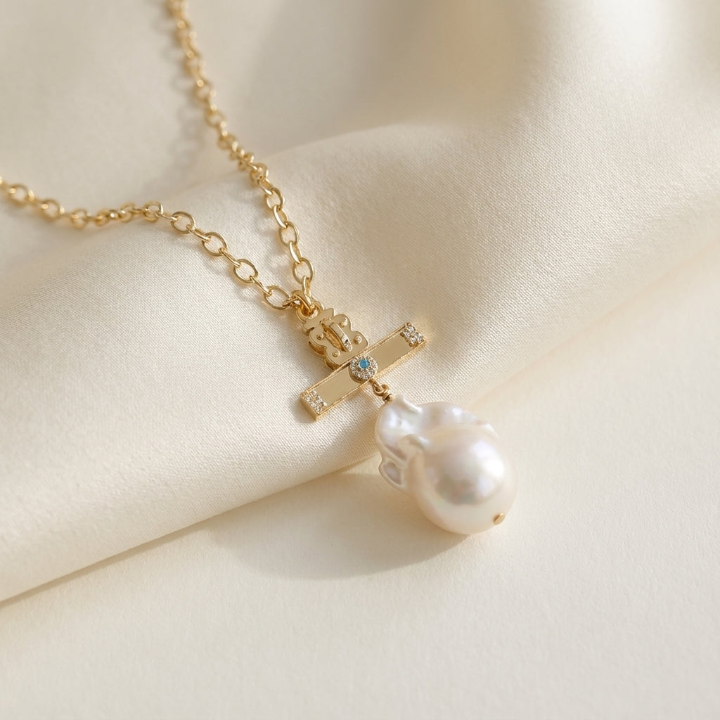 Baroque Pearl & Isis Bar Diamond/ Blue Topaz