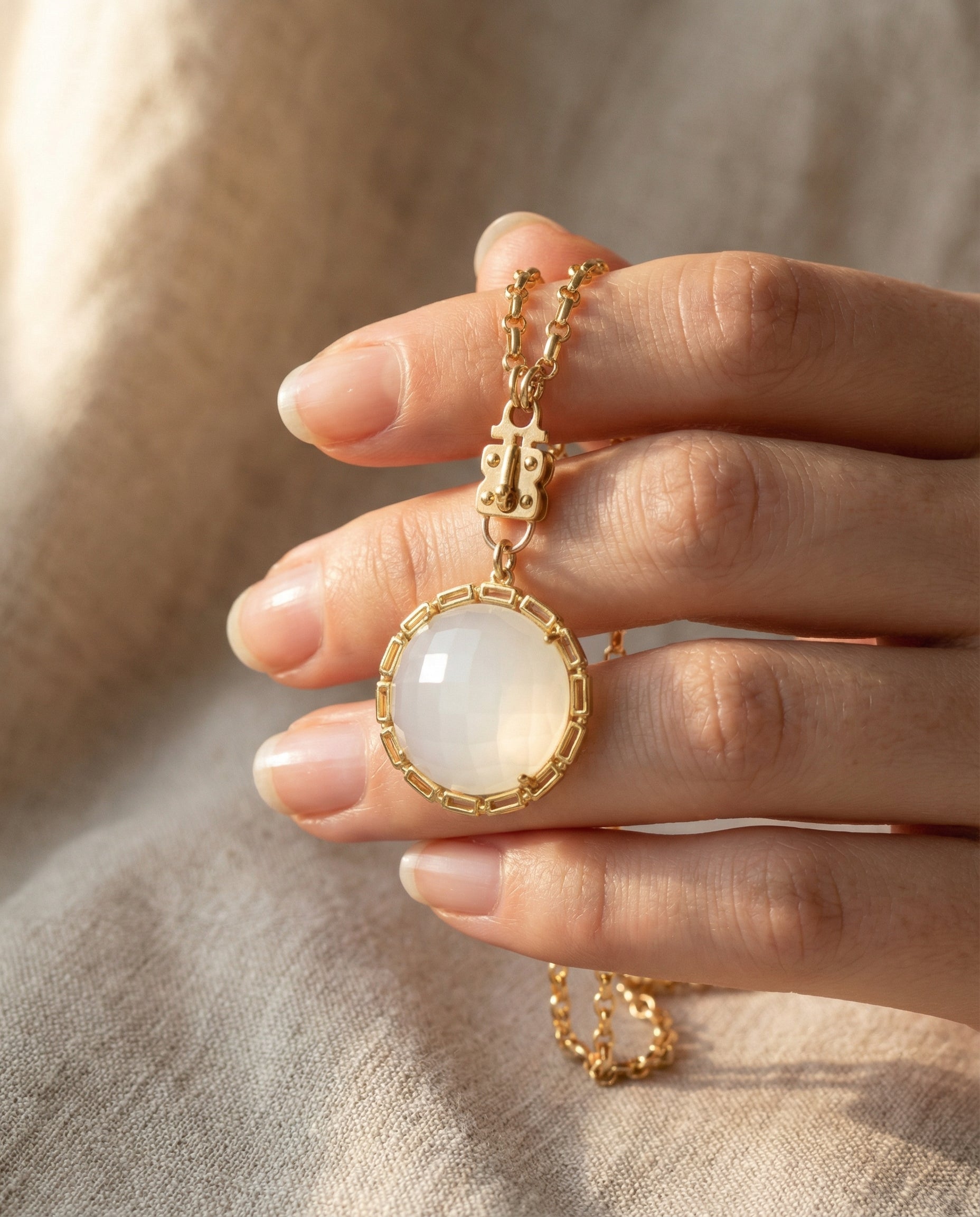 Maxine Round Vignette - Faceted Pink Quartz with Chain Bezel – Vermeil & Sterling