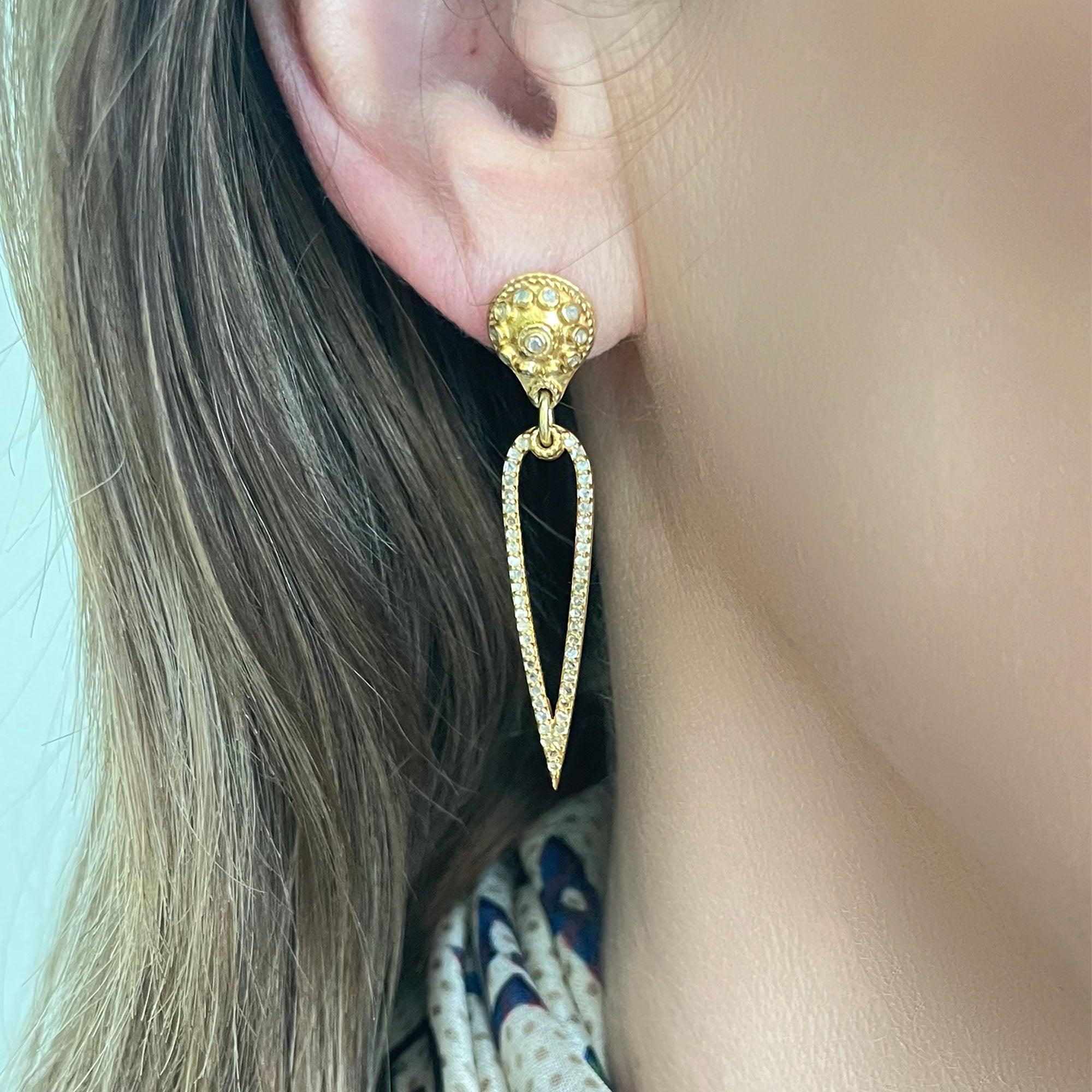 Remy Slender Diamond Tear with Antique-Inspired Diamond Post – Vermeil