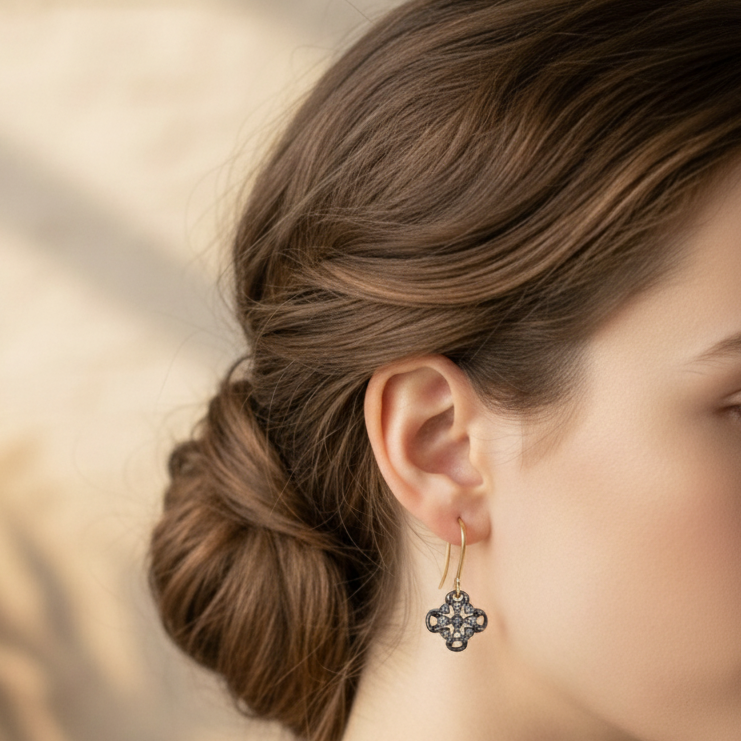 Remy Diamond Clover Earring- Black