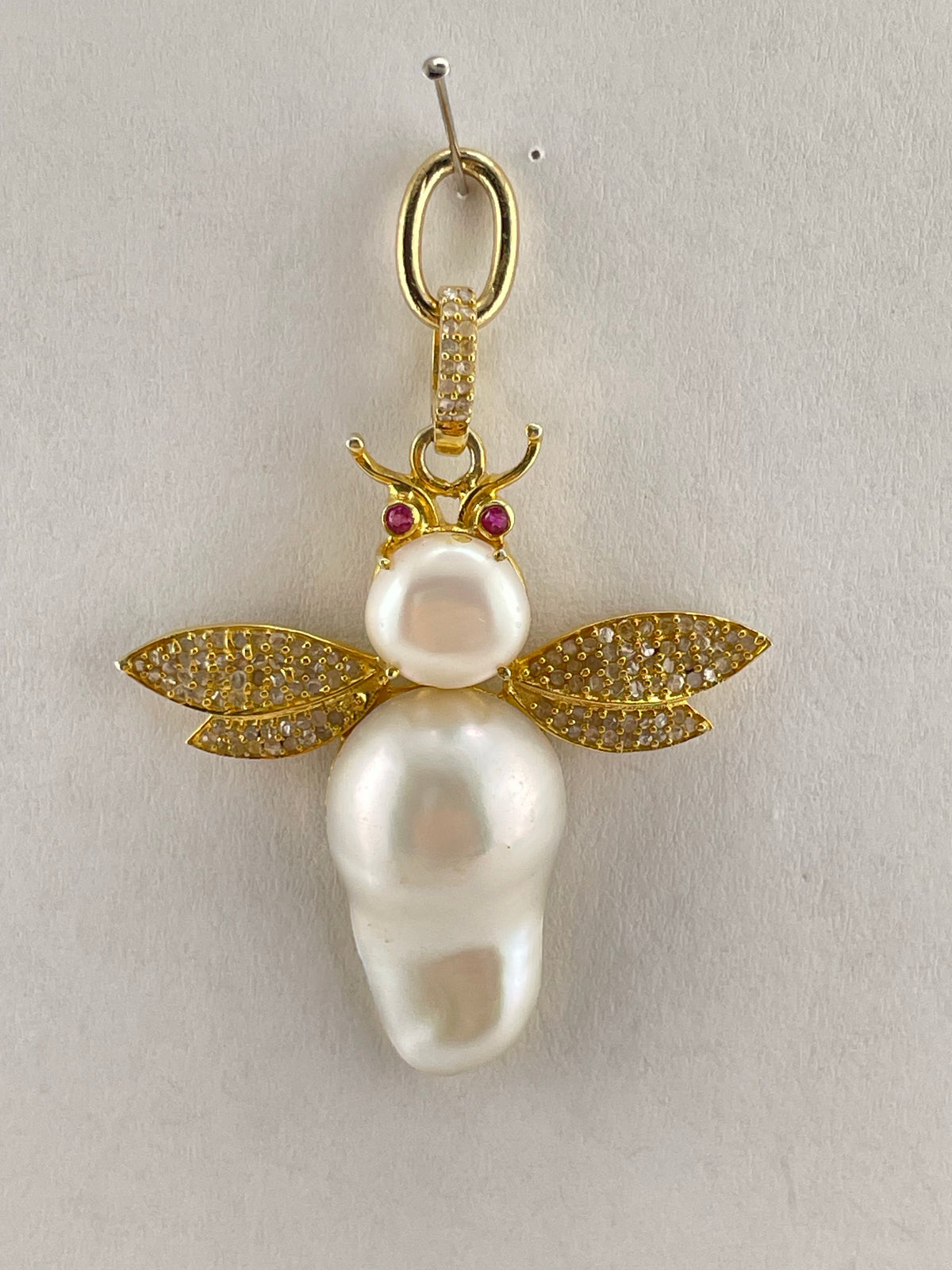 Baroque Pearl & Diamond BEE- Gold