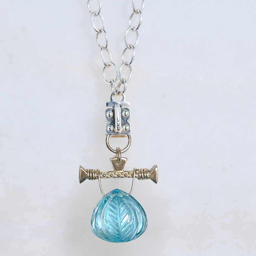 Classic Sterling Cable Chain with Signature Sennod Vignette Holder