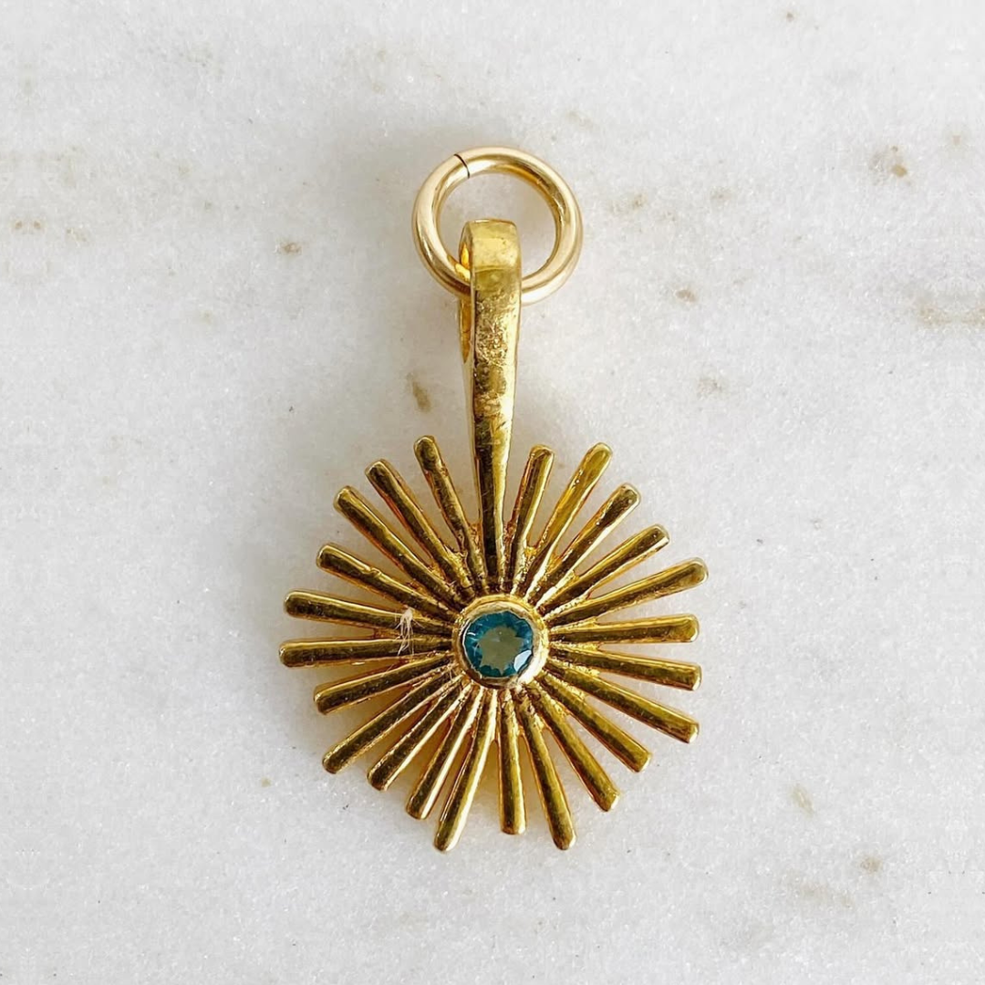 Poppy Pendant – Modern Floweret Disc with Center Stone