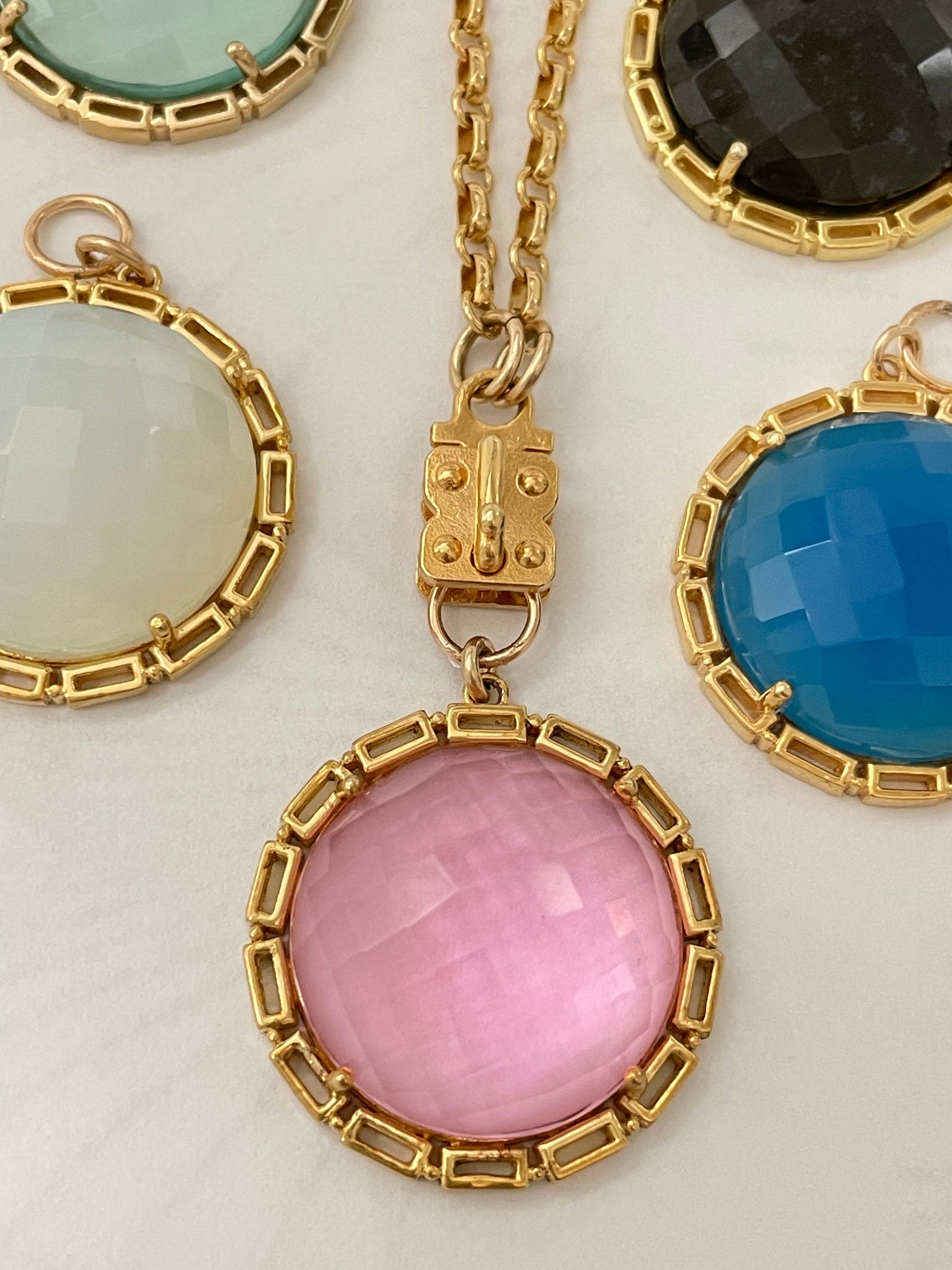 Maxine Round Vignette - Faceted Blue Chalcedony with Chain Bezel – Vermeil & Sterling