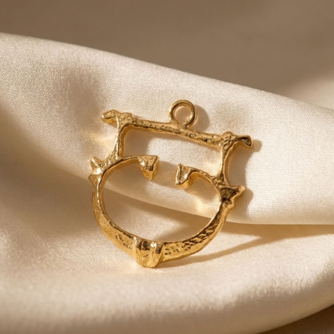 Roman Buckle Replica Gold Vignette- Med