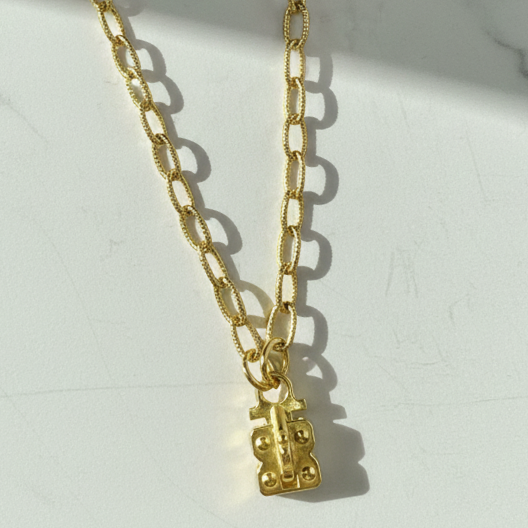 Matte Vignette Chain with Sennod Vignette Holder