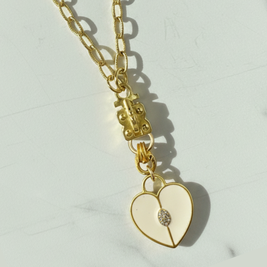 Matte Vignette Chain with Sennod Vignette Holder