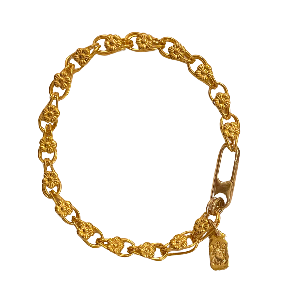 Handmade vintage floral charm chain bracelet
gold — Sennod