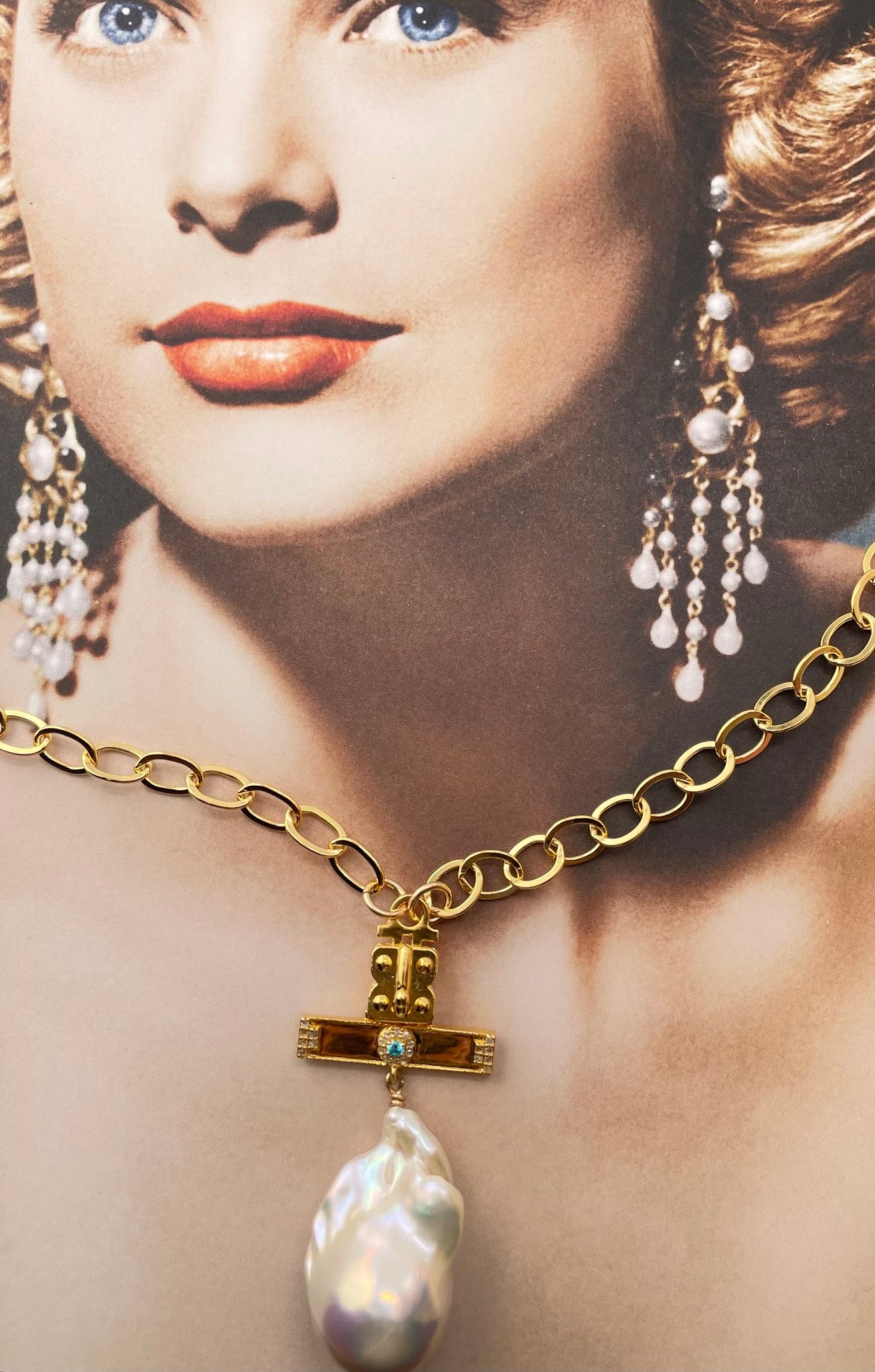 Baroque Pearl & Isis Bar Diamond/ Blue Topaz