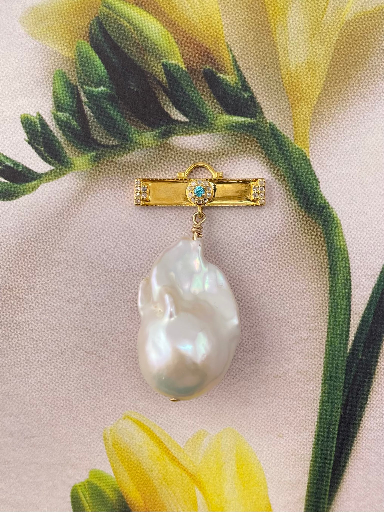 Baroque Pearl & Isis Bar Diamond/ Blue Topaz