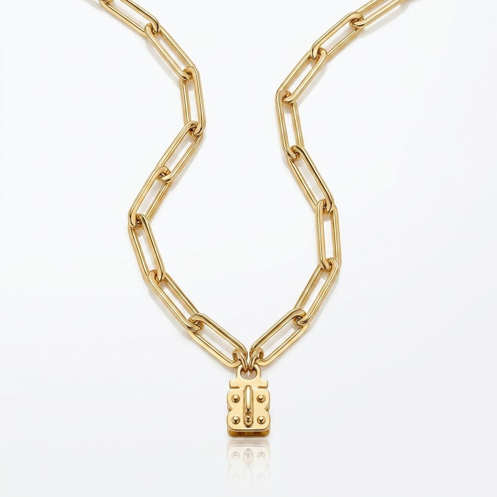 Paperclip Chain with Signature Vignette Holder