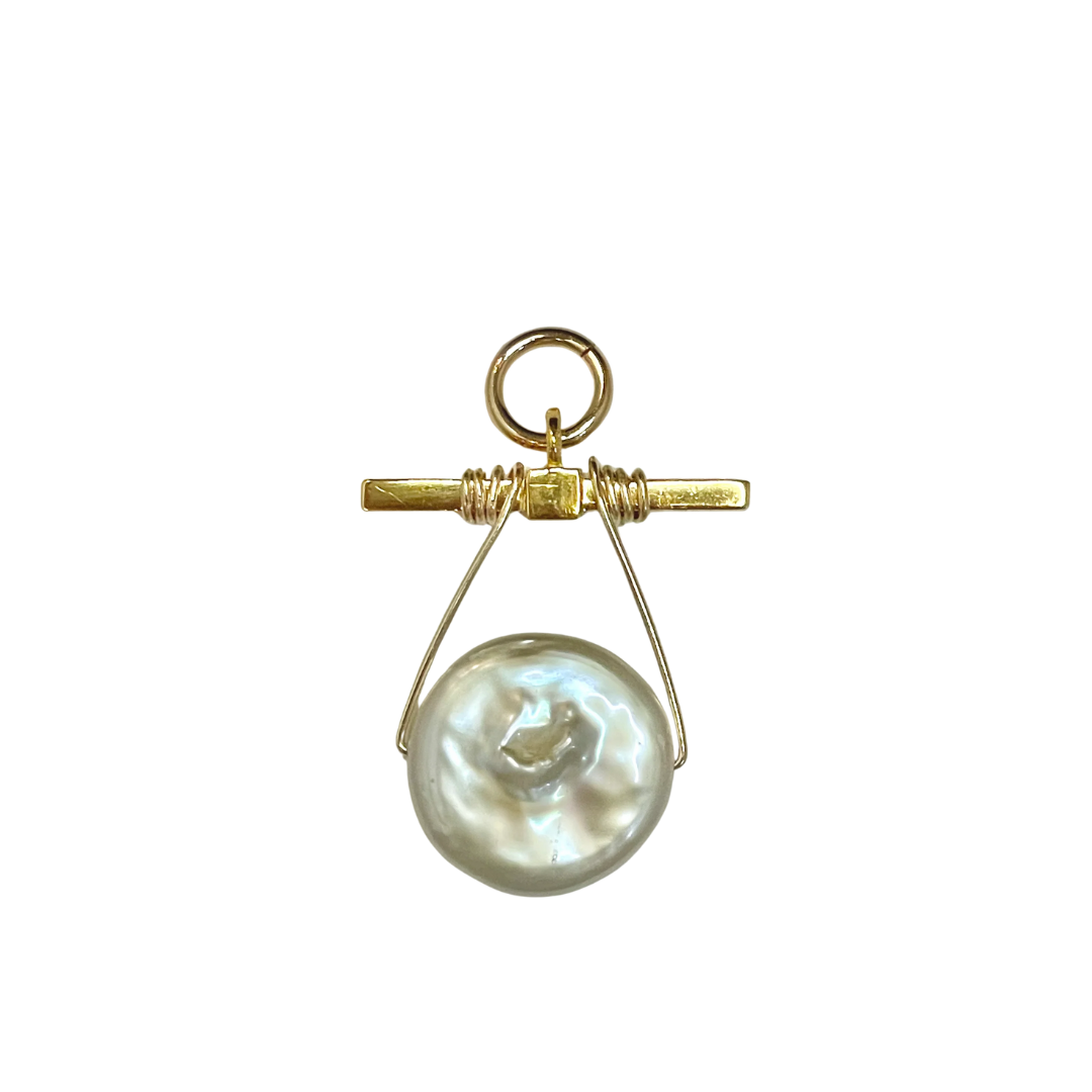 Sennod Vignette – Signature Coin Pearl