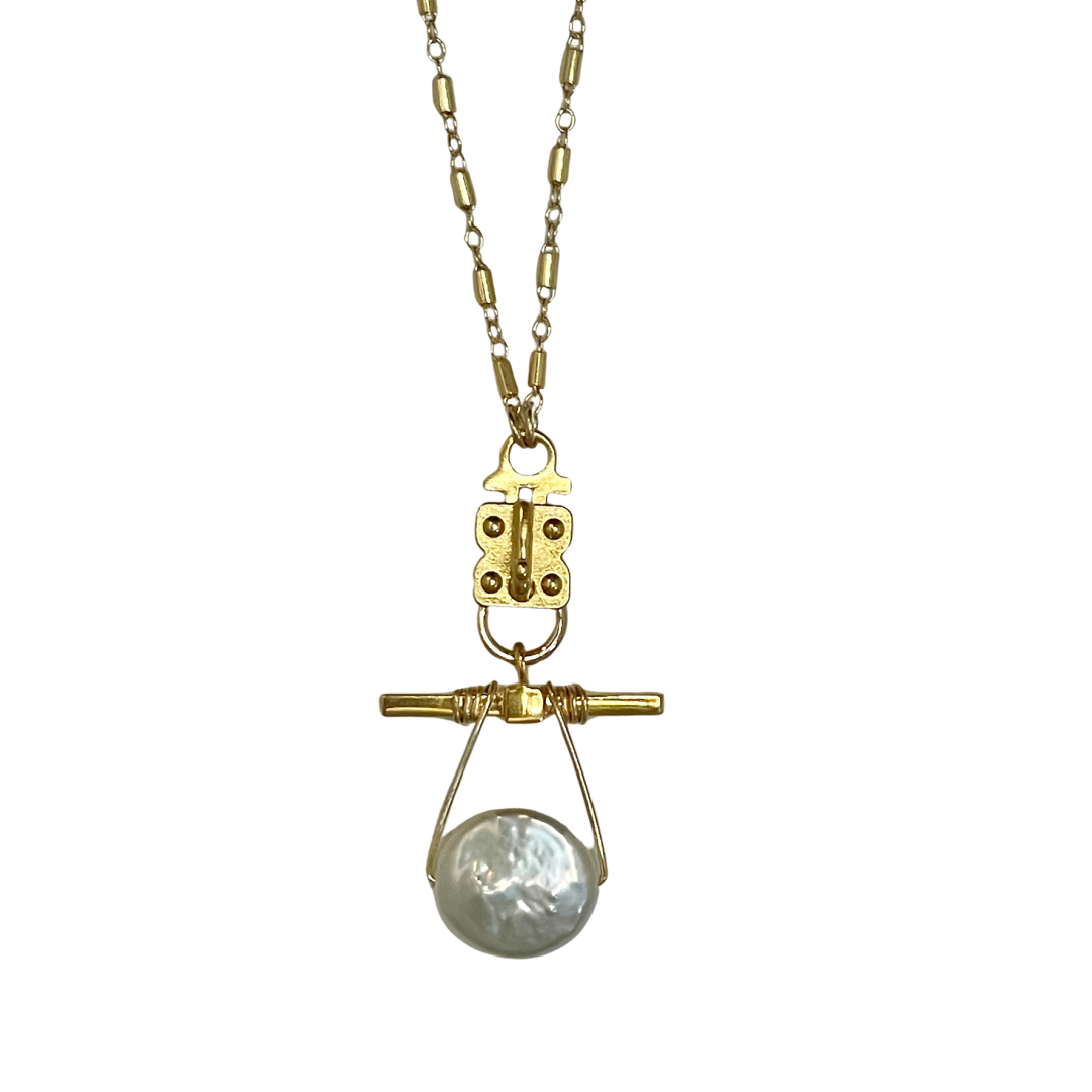 Sennod Vignette – Signature Coin Pearl